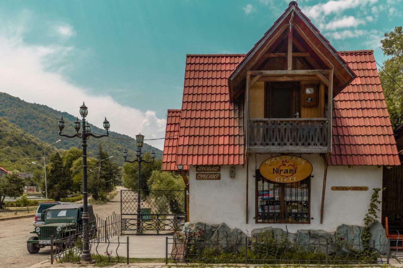 Ariana Family Hotel Dilijan Esterno foto